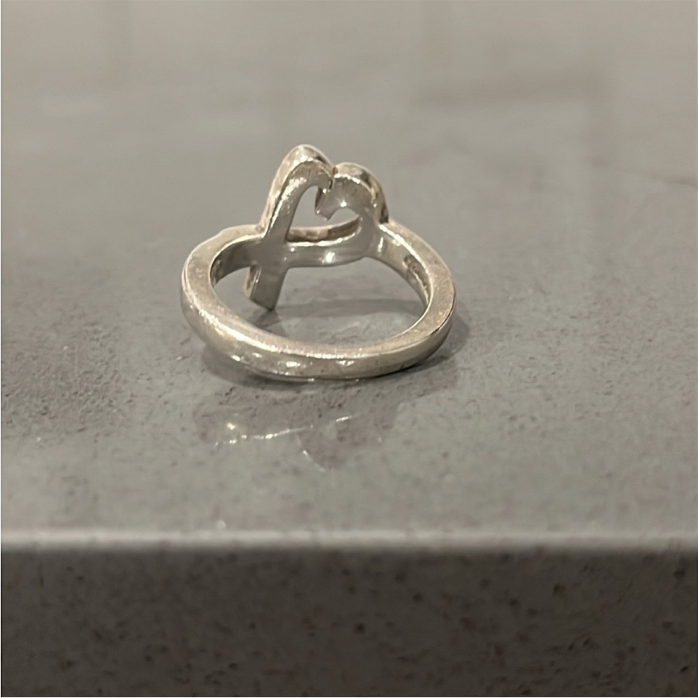Tiffany & Co. Silver Paloma Picasso Heart Ring - Picture 7 of 10
